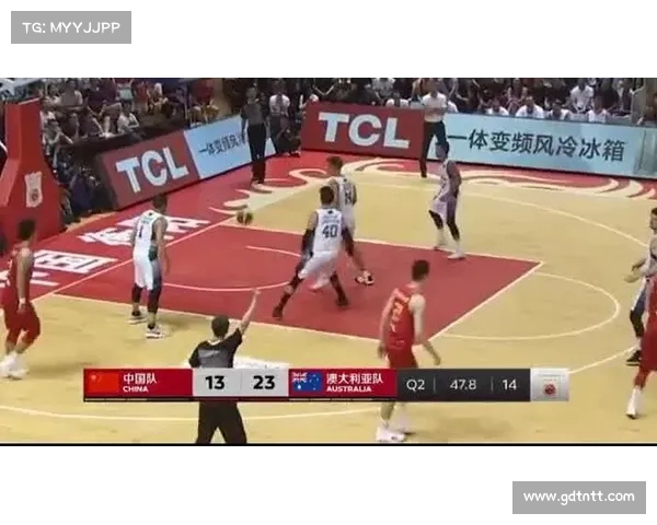 雷霆队的强势表现引发全场欢呼 雷霆队的强势表现引发全场欢呼